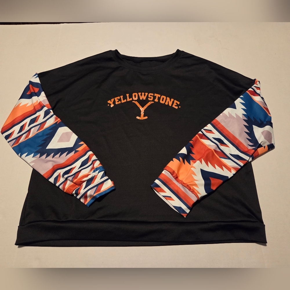 Womens Yellowstone Black and Multicolor Long Sleeve Tee EUC